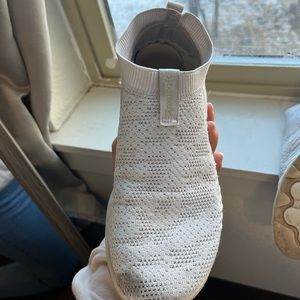 Reebok DMX white slip on shoes